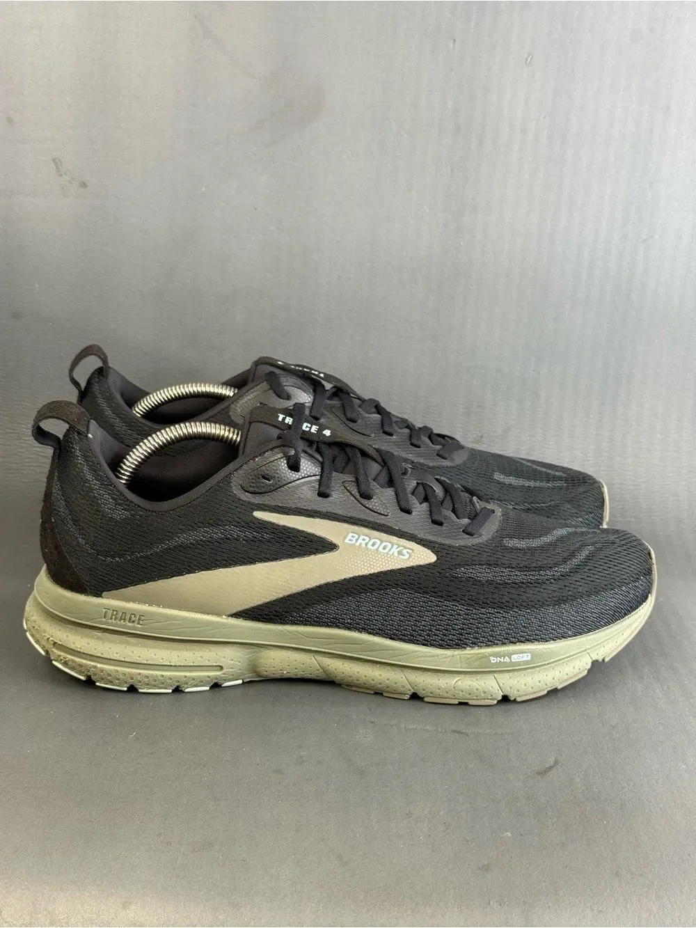 Brooks Men's Trace 4 running athletic sneaker shoes size 12